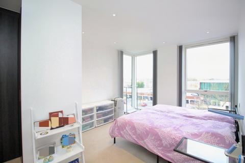 2 bedroom apartment to rent, Queenshurst Square, Kingston Upon Thames KT2