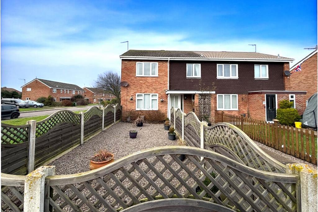 Excellently presented three bed semi located in