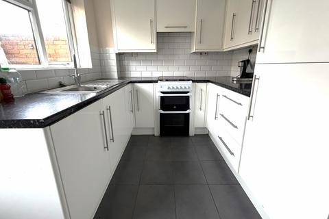 3 bedroom semi-detached house for sale, 87 Station Road, Corton, Lowestoft, Suffolk, NR32 5JH