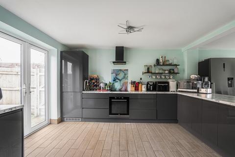 4 bedroom semi-detached house for sale, Tillhouse Road, Cranbrook, EX5 7FD