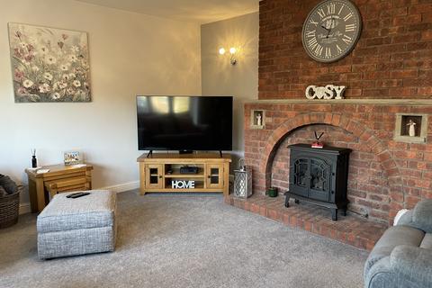3 bedroom detached house for sale, Malham Close, Lincoln