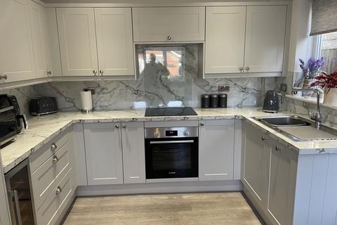 3 bedroom detached house for sale, Malham Close, Lincoln