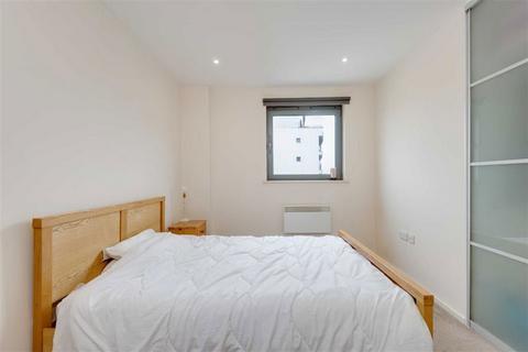 undefined, Cable Street, London E1W