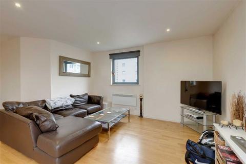 undefined, Cable Street, London E1W