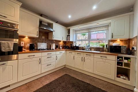 undefined, Primula Close, Abington Vale NN3