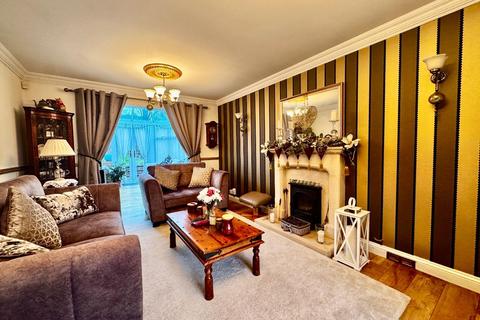 undefined, Primula Close, Abington Vale NN3