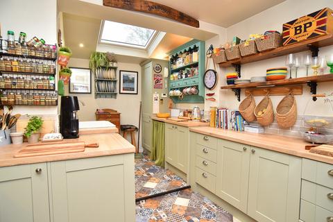 3 bedroom semi-detached house for sale, Skipton Road, Harrogate