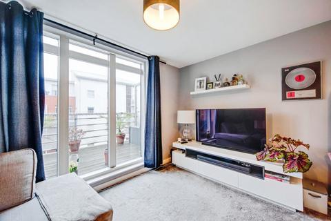 2 bedroom flat for sale, Kingfisher Meadow, Maidstone, ME16 8