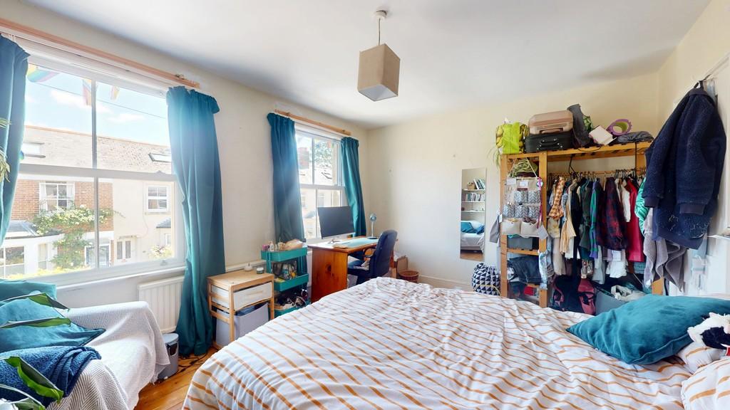 Bedroom 2 - Angle 3