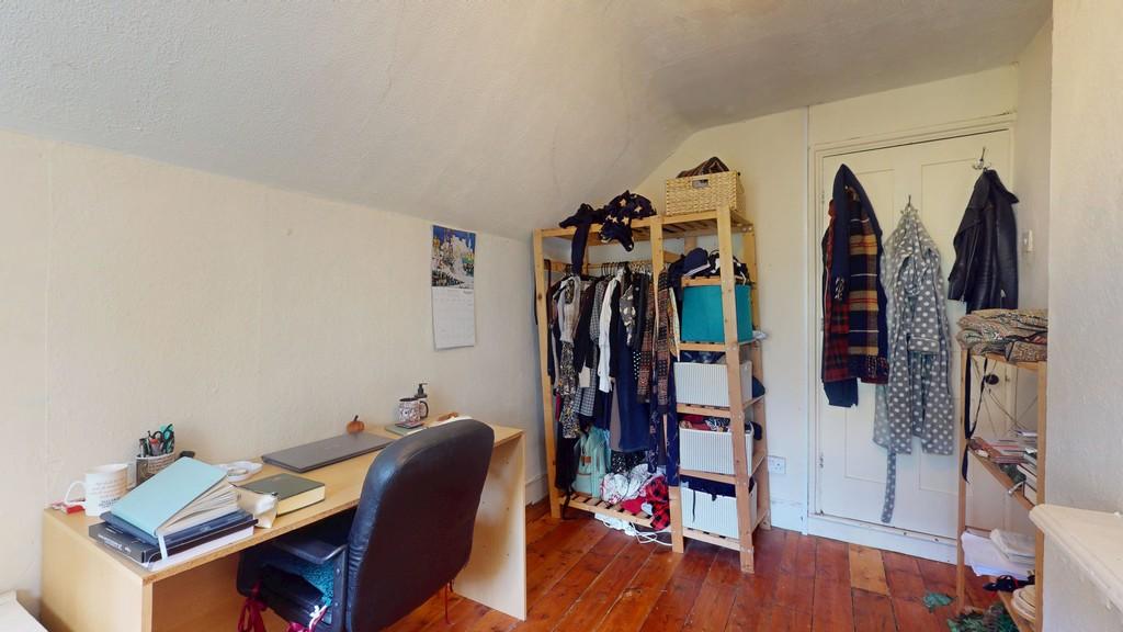 Bedroom 3 - Angle 3