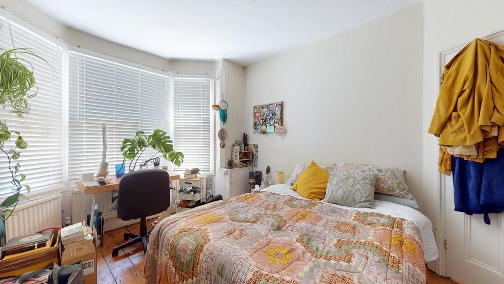 Bedroom 1- Angle 1