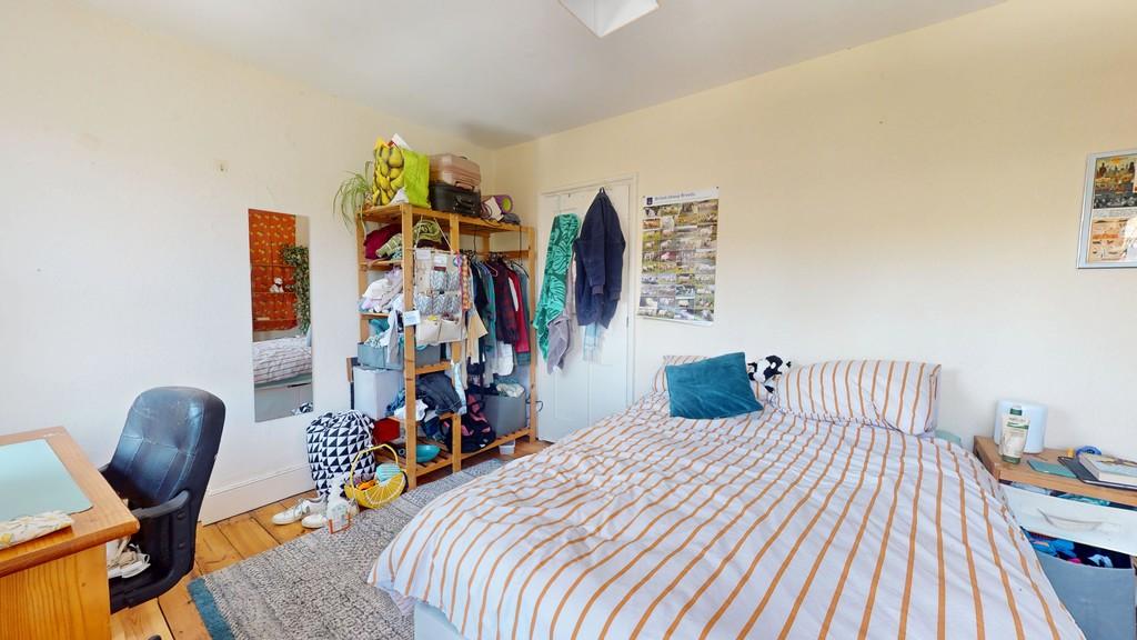 Bedroom 2 - Angle 2