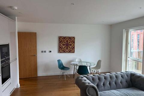 3 bedroom apartment to rent, Lismore Boulevard, London NW9