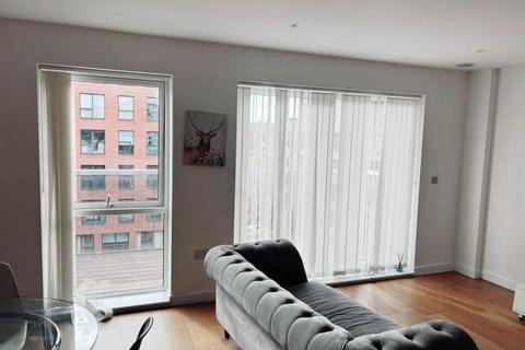 3 bedroom apartment to rent, Lismore Boulevard, London NW9