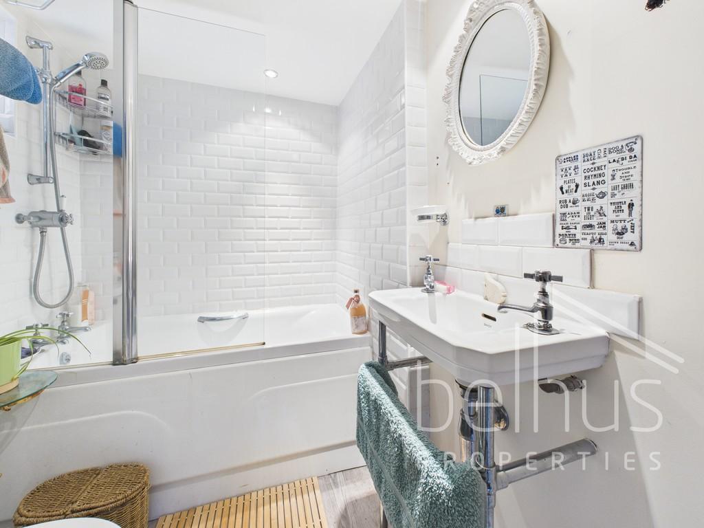 Bathroom 014