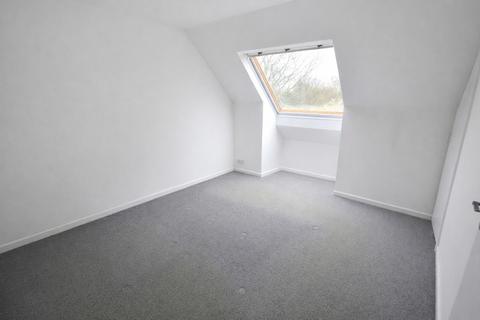 1 bedroom maisonette to rent, Redhall Close