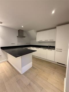 undefined, Queens Road, Weybridge, Surrey, KT13