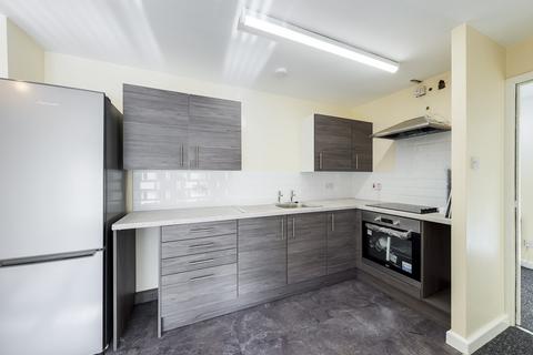 2 bedroom flat to rent, Radiant House, City Centre PL1