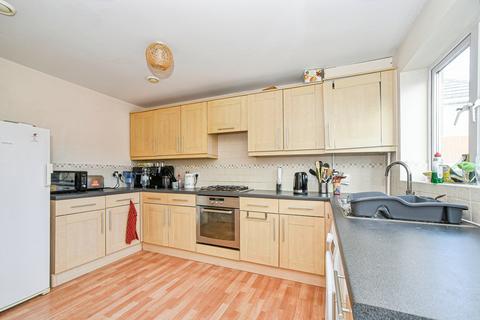 3 bedroom end of terrace house for sale, Padstow Road - Churchward, Swindon, SN2