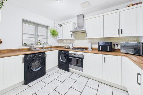 3 bedroom end of terrace house for sale, Ridgeway Lane, Llandarcy, SA10
