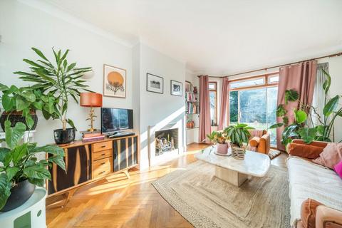 3 bedroom semi-detached house to rent, Phillimore Gardens, London NW10