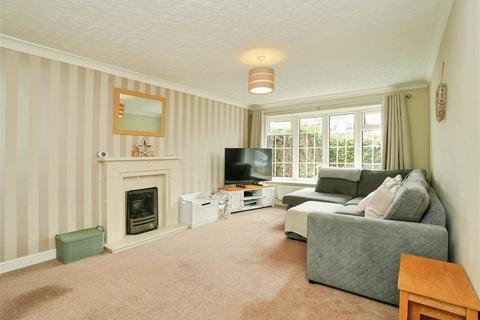 2 bedroom end of terrace house for sale, Netherwindings, Haxby, York, YO32 3FB