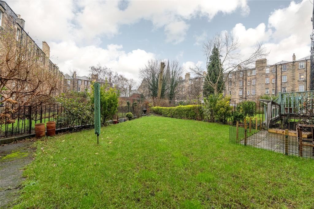Shared Rear Garden