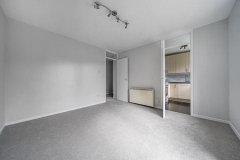 undefined, Newbury,  Berkshire,  RG14