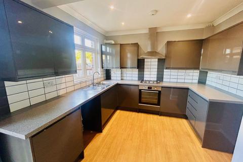 3 bedroom semi-detached house to rent, Chatham Road, Maidstone, ME14