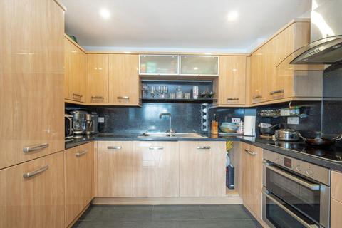 undefined, Lanadron Close, Isleworth TW7
