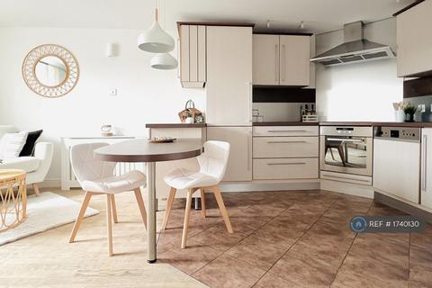 1 bedroom flat to rent, Greenfell Mansions, London, SE8