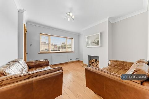 3 bedroom terraced house to rent, Caxton Street, Wetherby, LS22