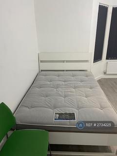 undefined, Russell Rise, Luton, LU1