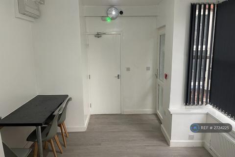undefined, Russell Rise, Luton, LU1