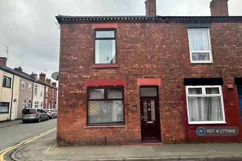 3 bedroom end of terrace house to rent, Mealhouse Lane, Atherton, Manchester, M46