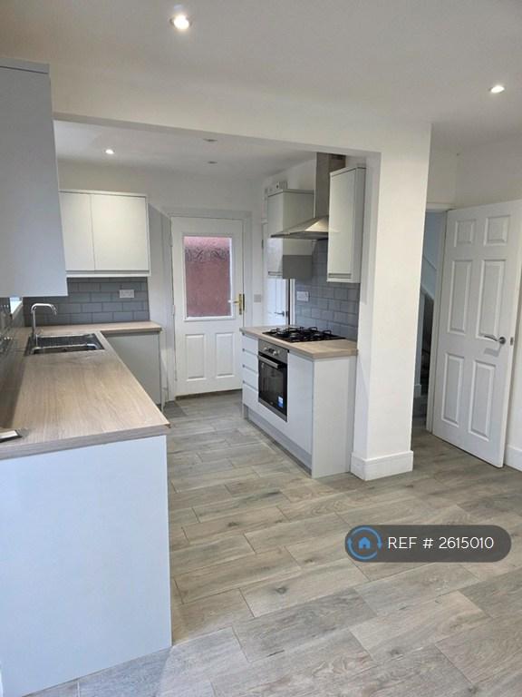 Kitchen With Gas Cooker