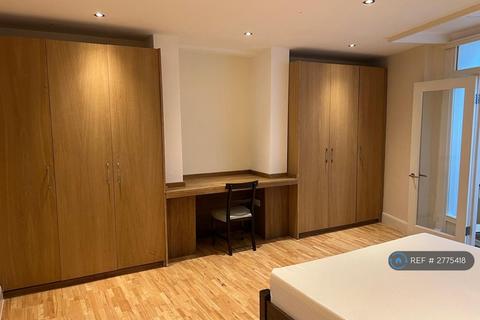 2 bedroom flat to rent, Lillie Road, London, SW6