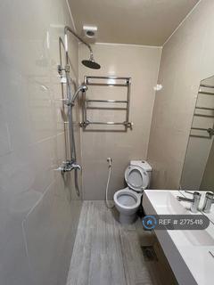 2 bedroom flat to rent, Lillie Road, London, SW6