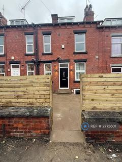 3 bedroom terraced house to rent, Highbury Terrace, Leeds, LS6
