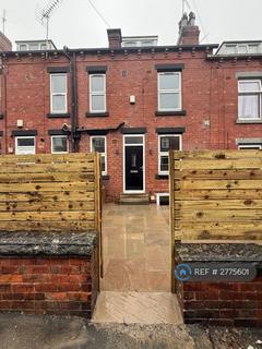 3 bedroom terraced house to rent, Highbury Terrace, Leeds, LS6
