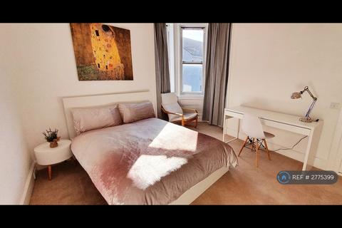 undefined, Duff Street, Edinburgh, EH11