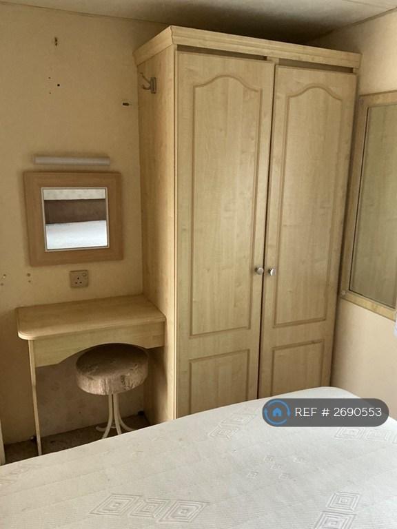 Vanity And Wardrobe