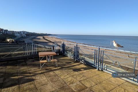 2 bedroom flat to rent, Royal Seabathing, Margate, CT9