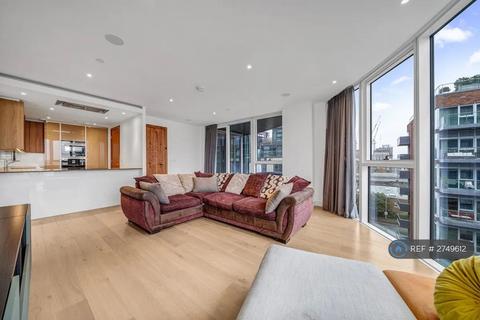 1 bedroom in a flat share to rent, Juniper Drive, London, SW18