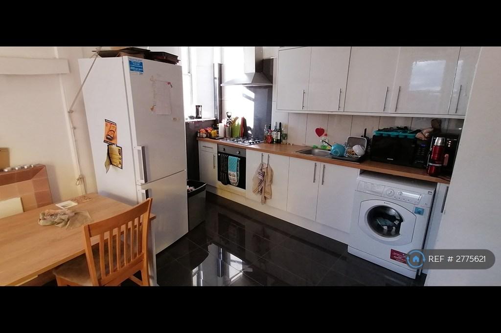 Kitchen / Livingroom