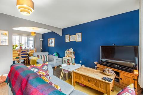 3 bedroom semi-detached house for sale, Sevenoaks Avenue, Davyhulme, Manchester, M41