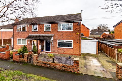 3 bedroom semi-detached house for sale, Sevenoaks Avenue, Davyhulme, Manchester, M41