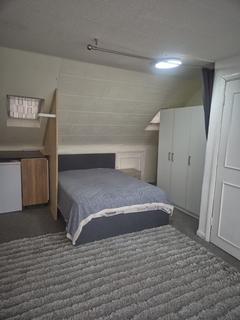 undefined, Drew Gardens, Greenford UB6