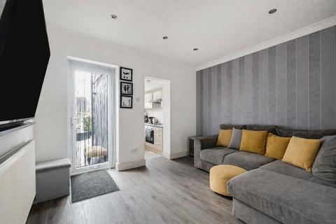 2 bedroom terraced house for sale, Railway Street, Gravesend, DA11
