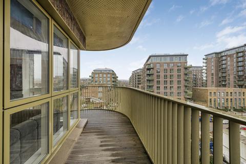 3 bedroom flat for sale, Ottley Drive, London, SE3